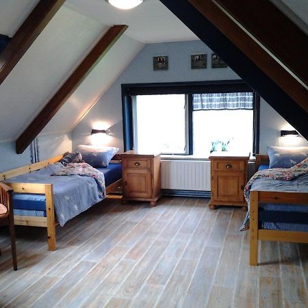 Een-West Bed & Breakfast “ Gastvrij Onthaal “ المظهر الخارجي الصورة