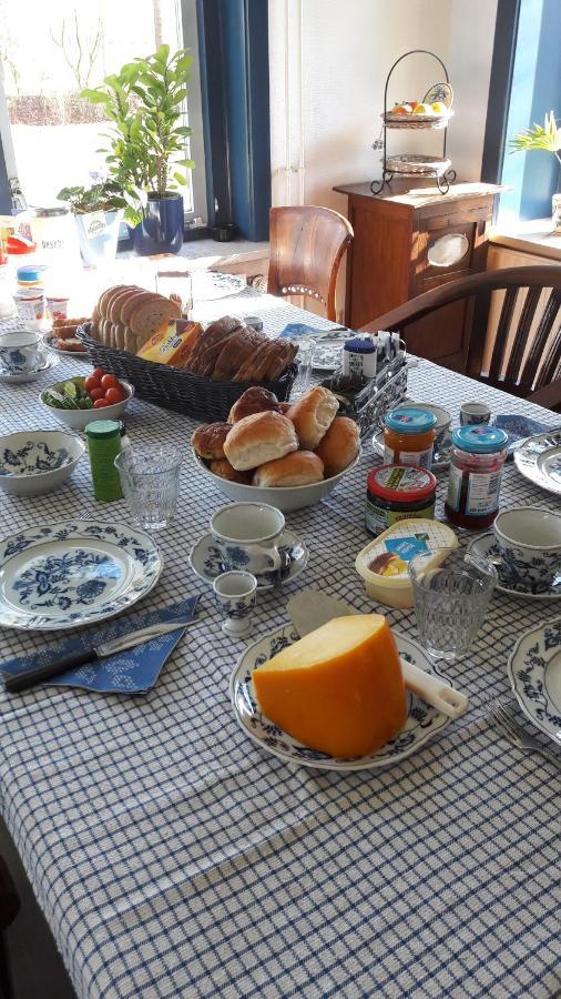 Een-West Bed & Breakfast “ Gastvrij Onthaal “ المظهر الخارجي الصورة