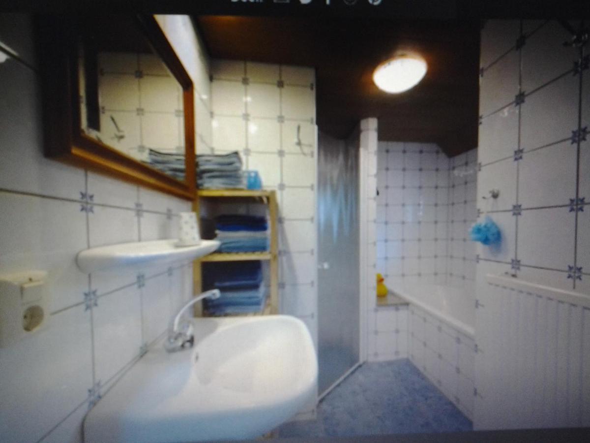 Een-West Bed & Breakfast “ Gastvrij Onthaal “ المظهر الخارجي الصورة